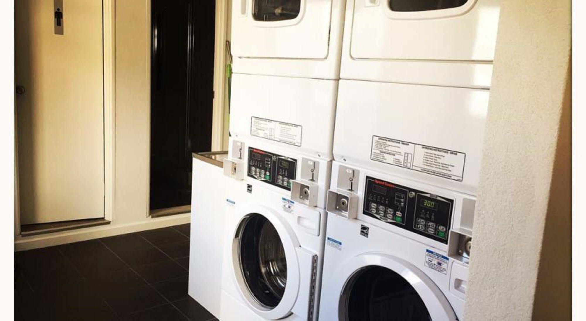 Downtown Backpackers - Note - Valid Passport Required For Check In Hostel Perth