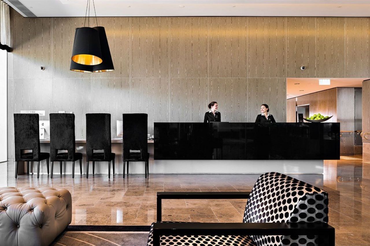 Aparthotel Fraser 5*