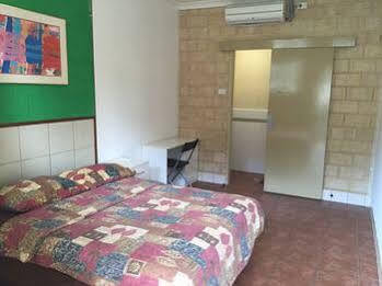 Hay Street Traveller'S Inn * Perth
