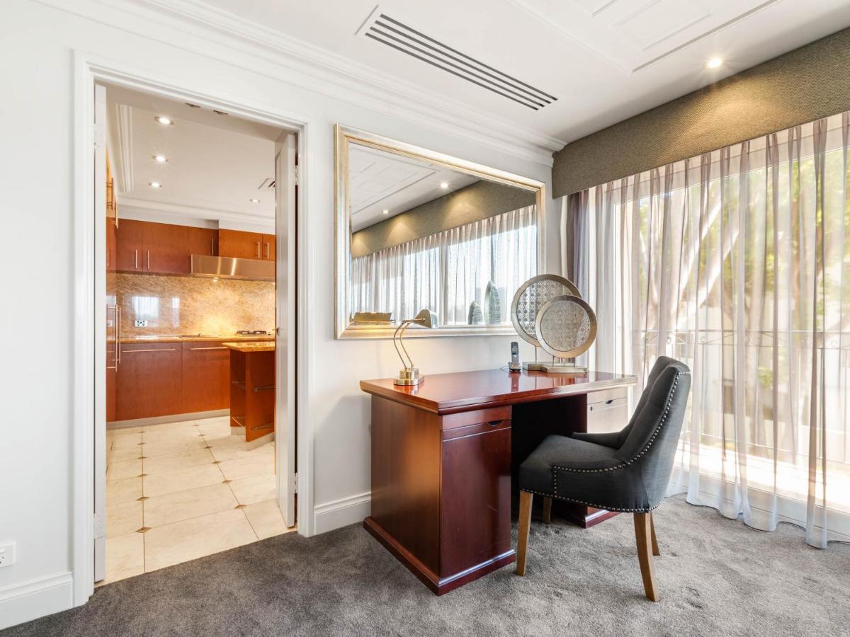 The Peninsula Riverside Serviced Aparthotel 4*