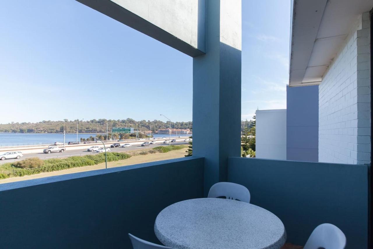 Apartment Riverside 2 Bedroom With South Peninsula Views Perth