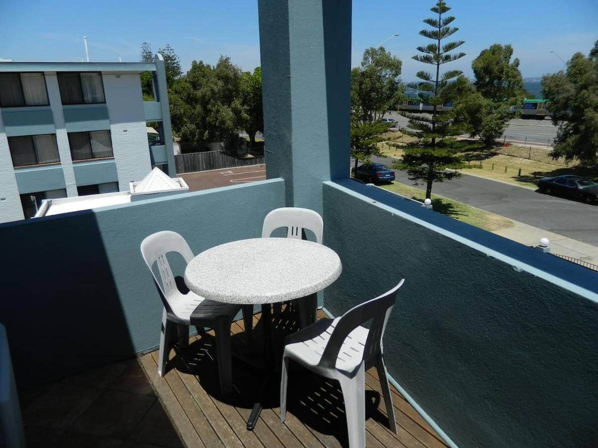 Riverside 2 Bedroom With South Peninsula Views Apartment