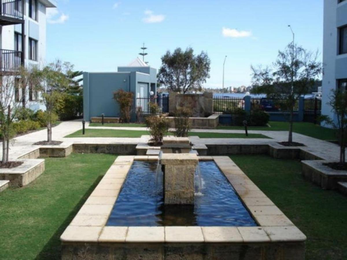 Riverside 2 Bedroom With South Peninsula Views