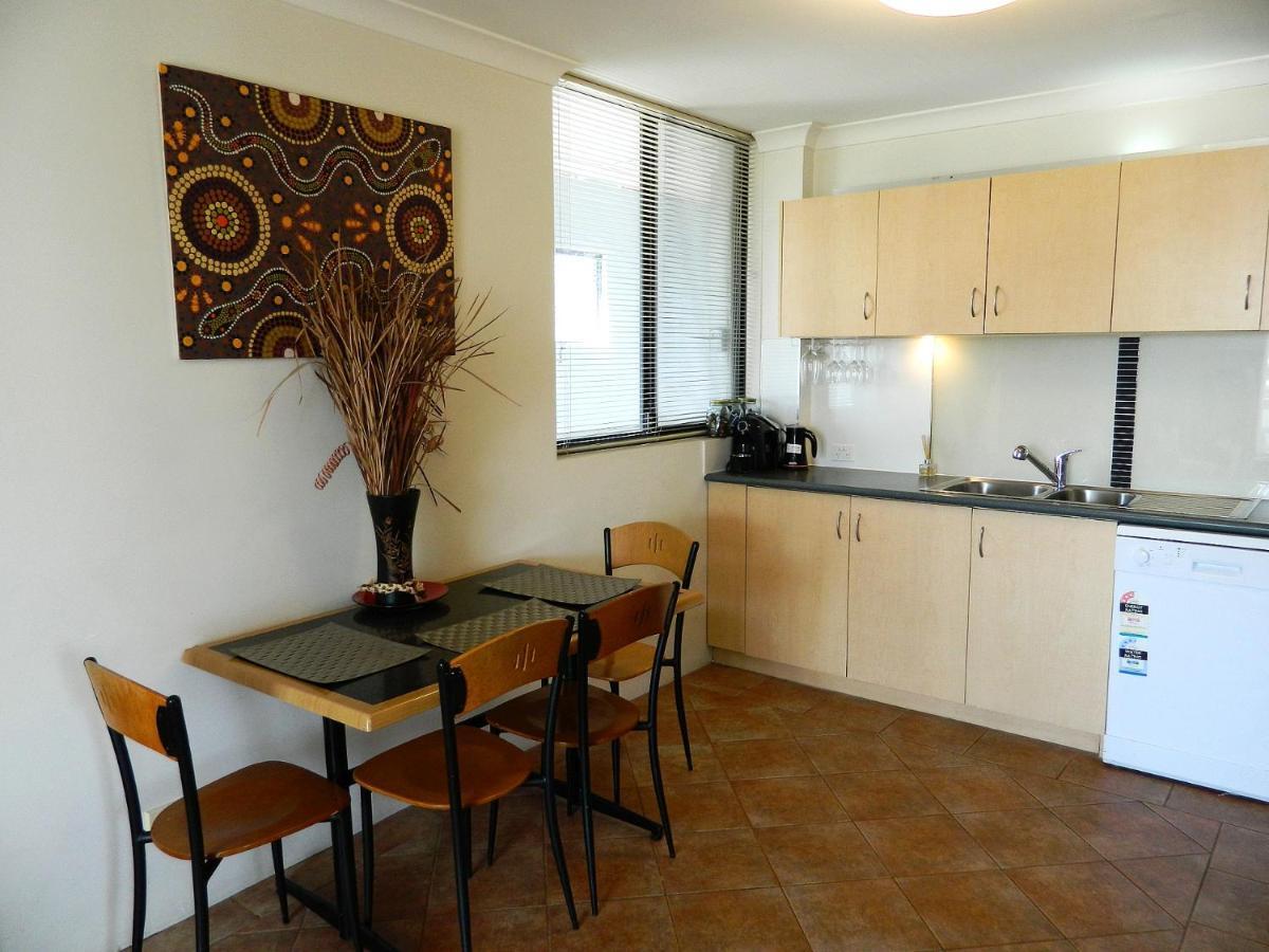 Riverside 2 Bedroom With South Peninsula Views *