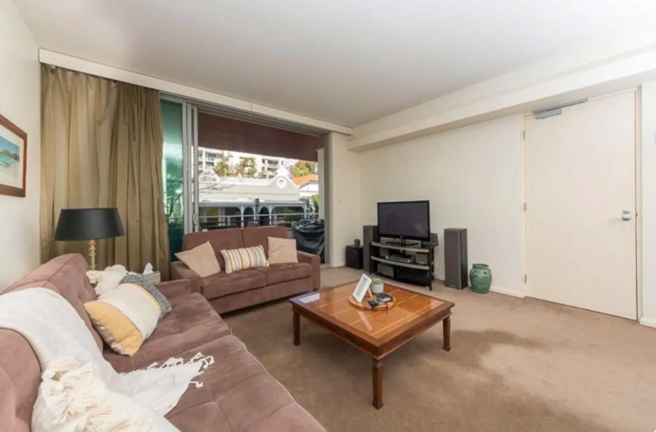 Tranquil Exec City Free Wifi Netflix Wine Parking