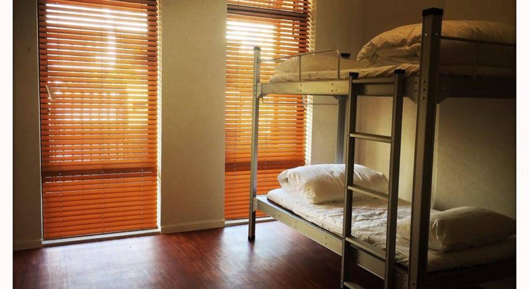 Hostel Downtown Backpackers - Note - Valid Passport Required For Check In