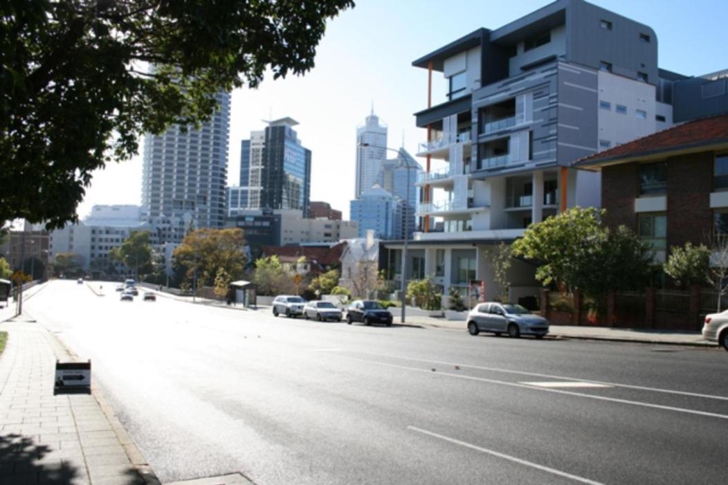 M207 West Near Kings Park Apartment