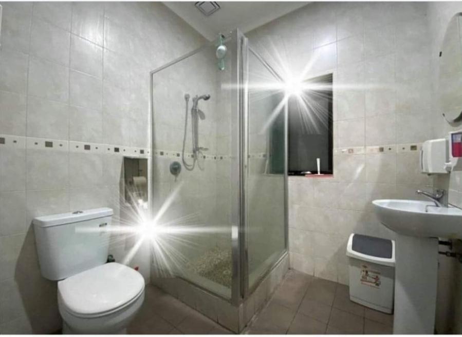 Hostel Downtown Backpackers - Note - Valid Passport Required For Check In *