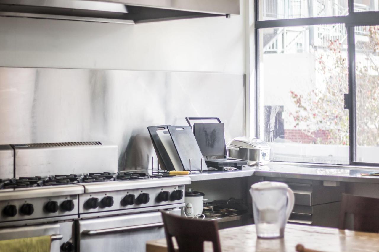Downtown Backpackers - Note - Valid Passport Required For Check In Hostel Perth