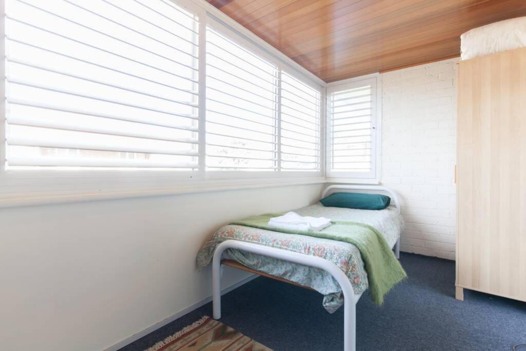 Apartment B8 Crawley 1 Brm & Sleepout Near Uwa