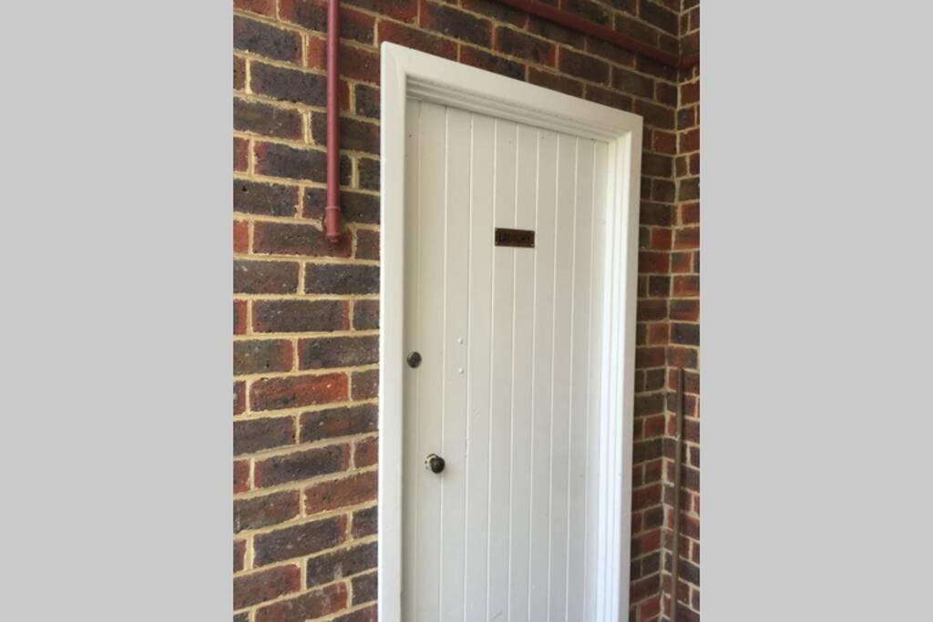 Apartment B6 Crawley 1 Brm & Sleepout Near Uwa