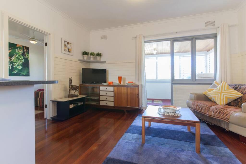 Apartment B7 Crawley 1 Brm & Sleepout Near Uwa *