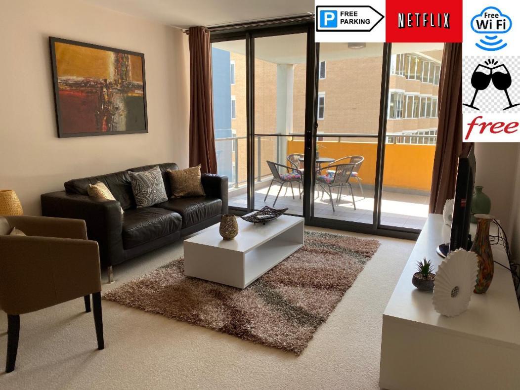 Arena Style Exec Free Netflix Wifi Wine Apartment