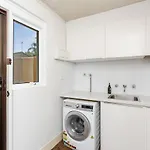 6 Tranquil Leafygreen Scarbbeach Townhse