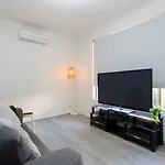 Living On Lennard - Pet Friendly House Close To Cbd