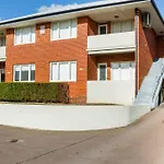 2 Bedroom 1 Bathroom Apartment