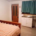 Homestay Upon Kenwick Station
