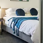 2Bdrm Skyline Views - Prime For River, Waca, Optus Stadium