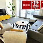 2Bdrm Skyline Views - Prime For River, Waca, Optus Stadium
