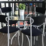 5 A Rose In South Perth 1Br For2 Parking