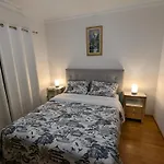 Lake Estate Stay
