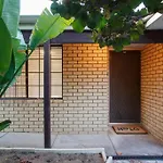 Luxe 3Br Villa With Kitchen & Laundry