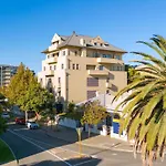 Ramada by Wyndham Perth The Outram