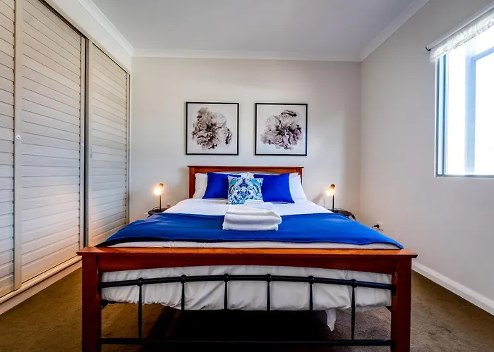 3 South Perth Family Fun Sleeps6 Parking