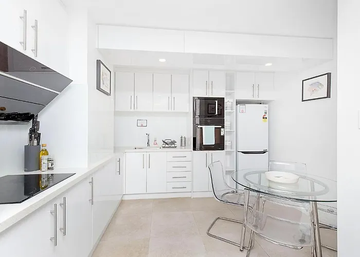 65 Hillside 2Br Apt Cbdkingspark Parking