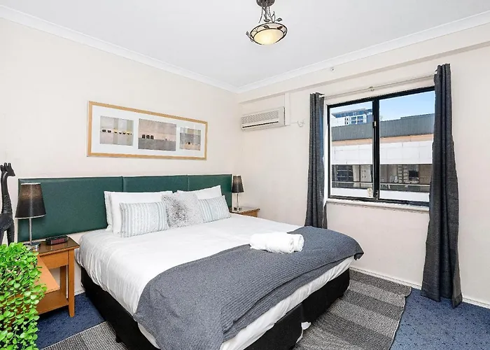 46 Hay St Hideaway Central 2Brparking