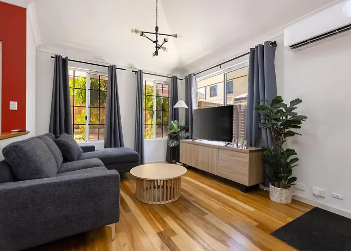 Vic Park Home Close To Crown Perth
