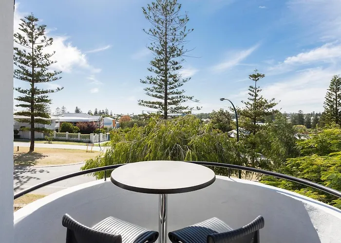 Cottesloe Beach Deluxe Apartment - Executive Escapes