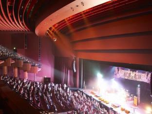 Crown Promenade