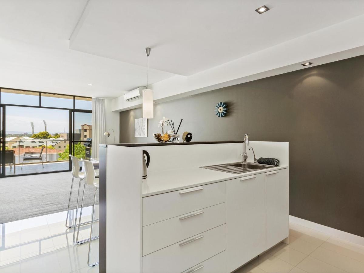 2bdrm Skyline Views - Prime For River, Waca, Optus Stadium *