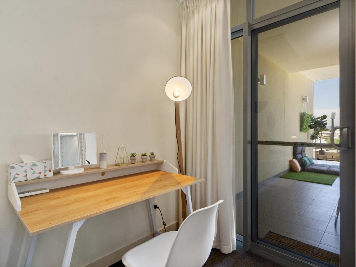 Apartment 2bdrm Skyline Views - Prime For River, Waca, Optus Stadium *