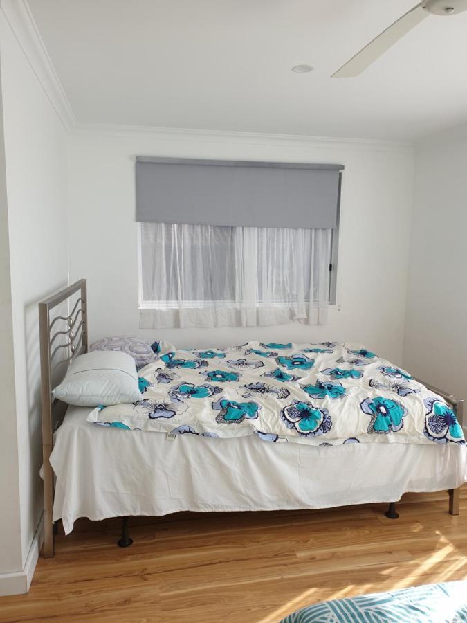 Dianella Budget Happy Place To