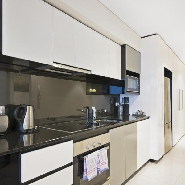 Astra Apartments Perth - Zenith Aparthotel 4*