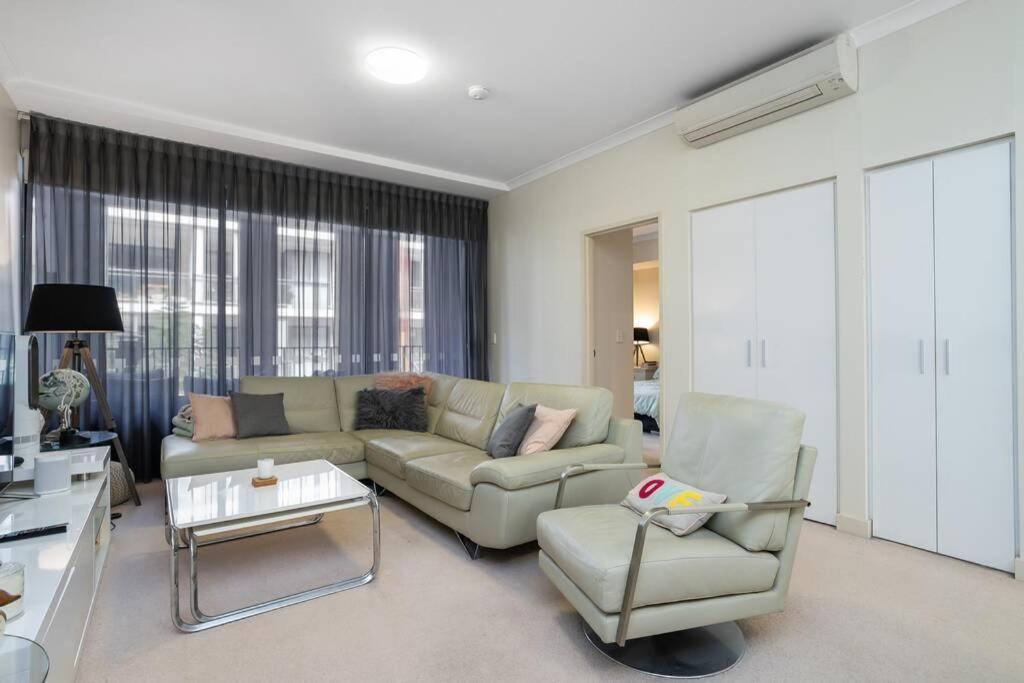 Subiaco Rooftop Terrace - Executive Escapes Apartemen *