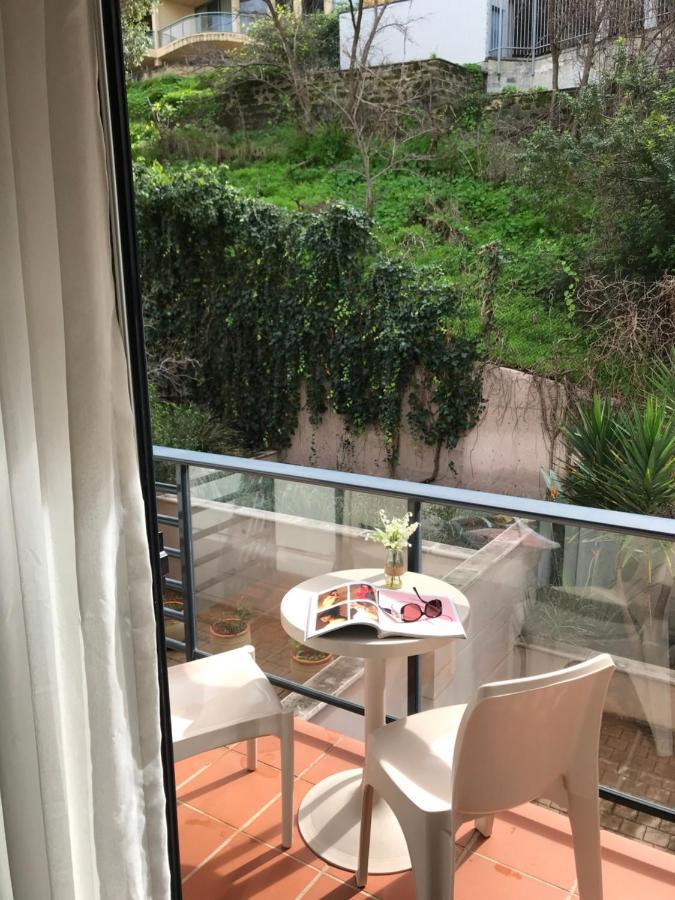 Apartment Retreat - Parking, Pool, Self Contained