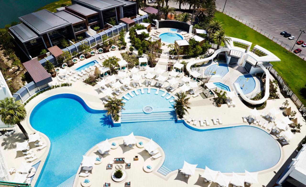 Hotel Crown Metropol 5*