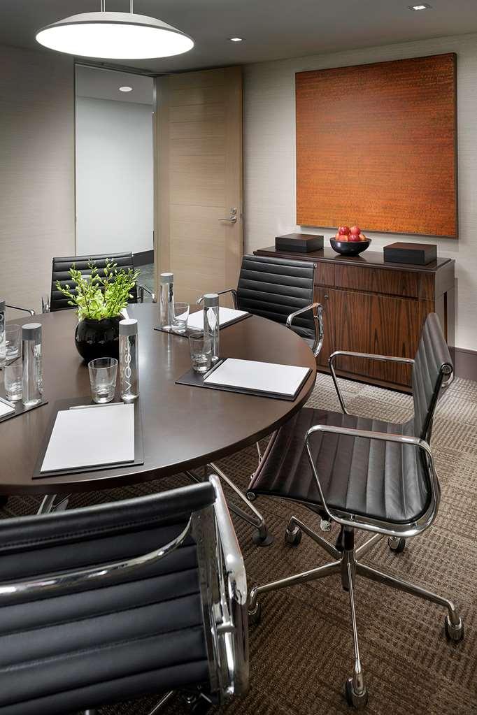 Crown Metropol