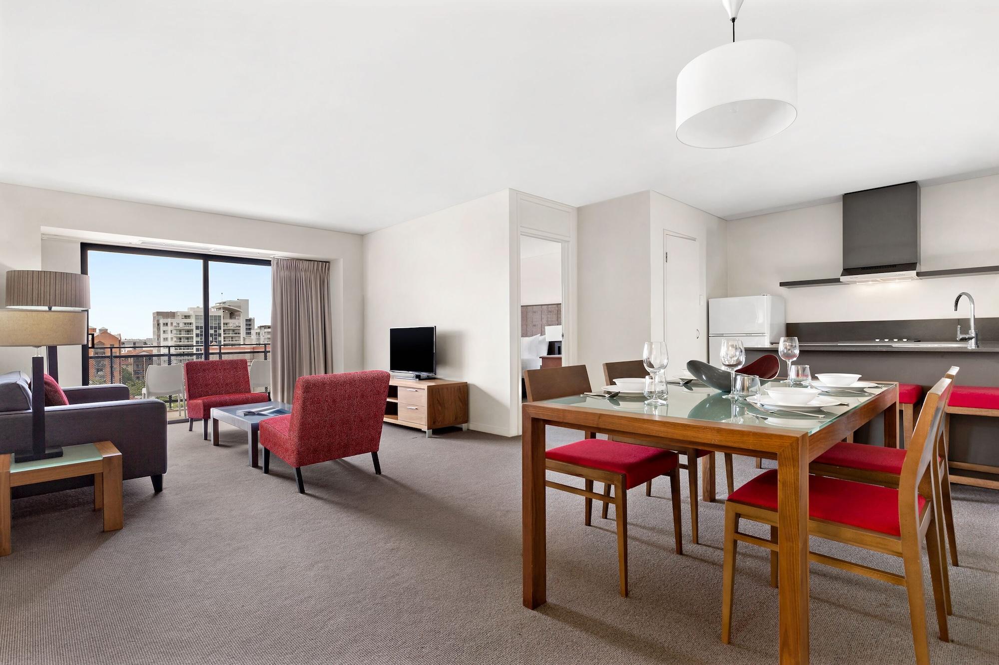 Mantra On Hay Aparthotel 4*