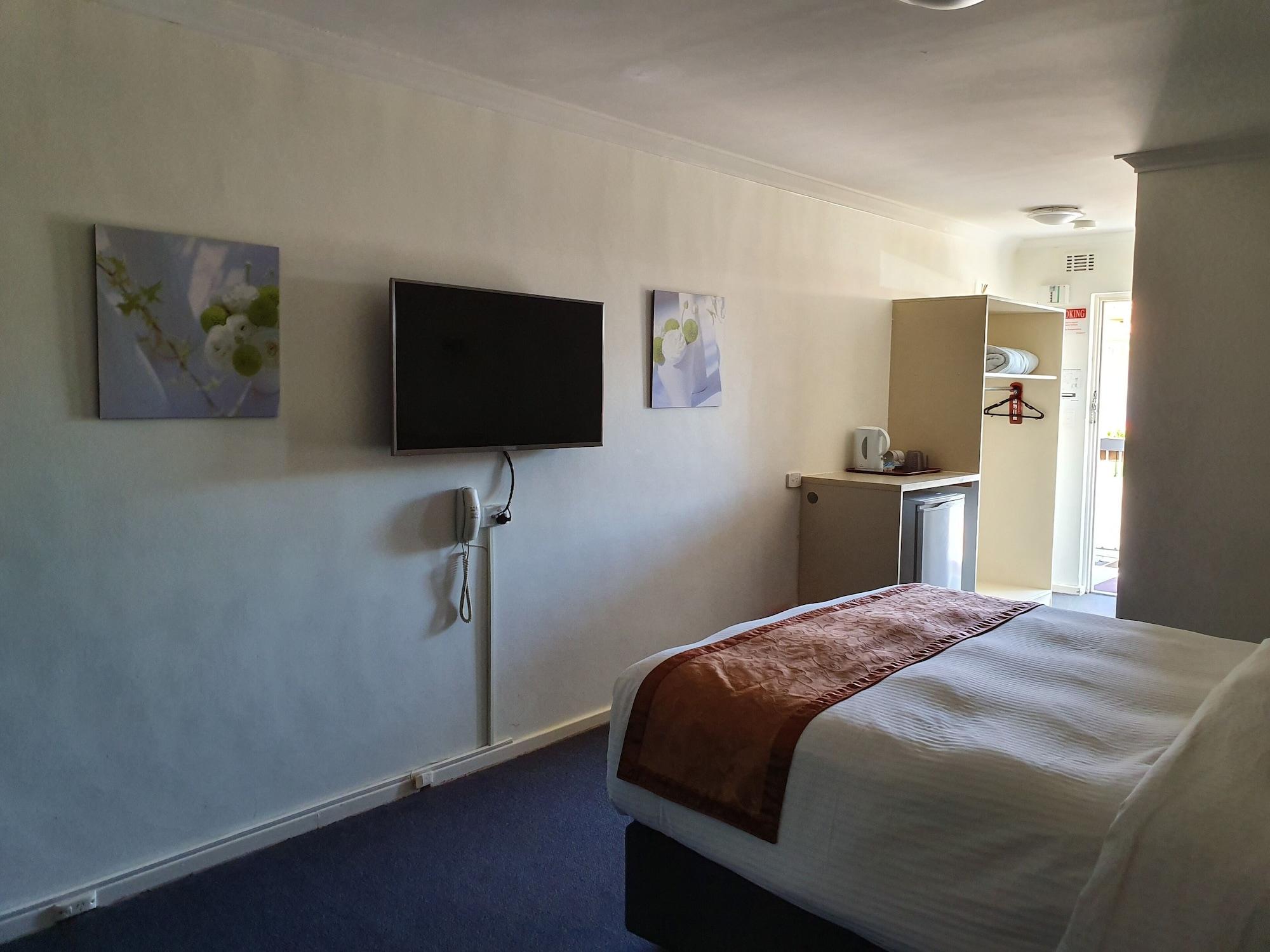 Econo Rivervale Lodge *