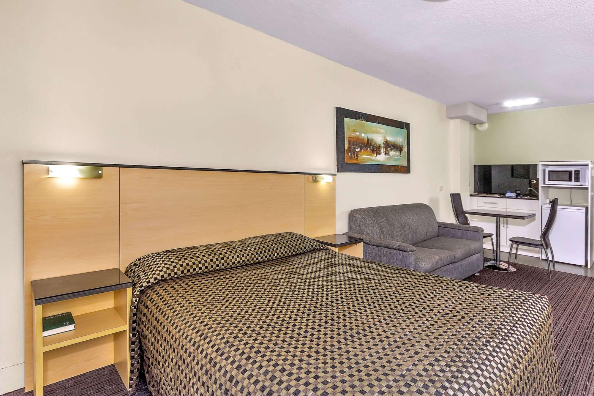 Hotel Comfort & Goodearth
