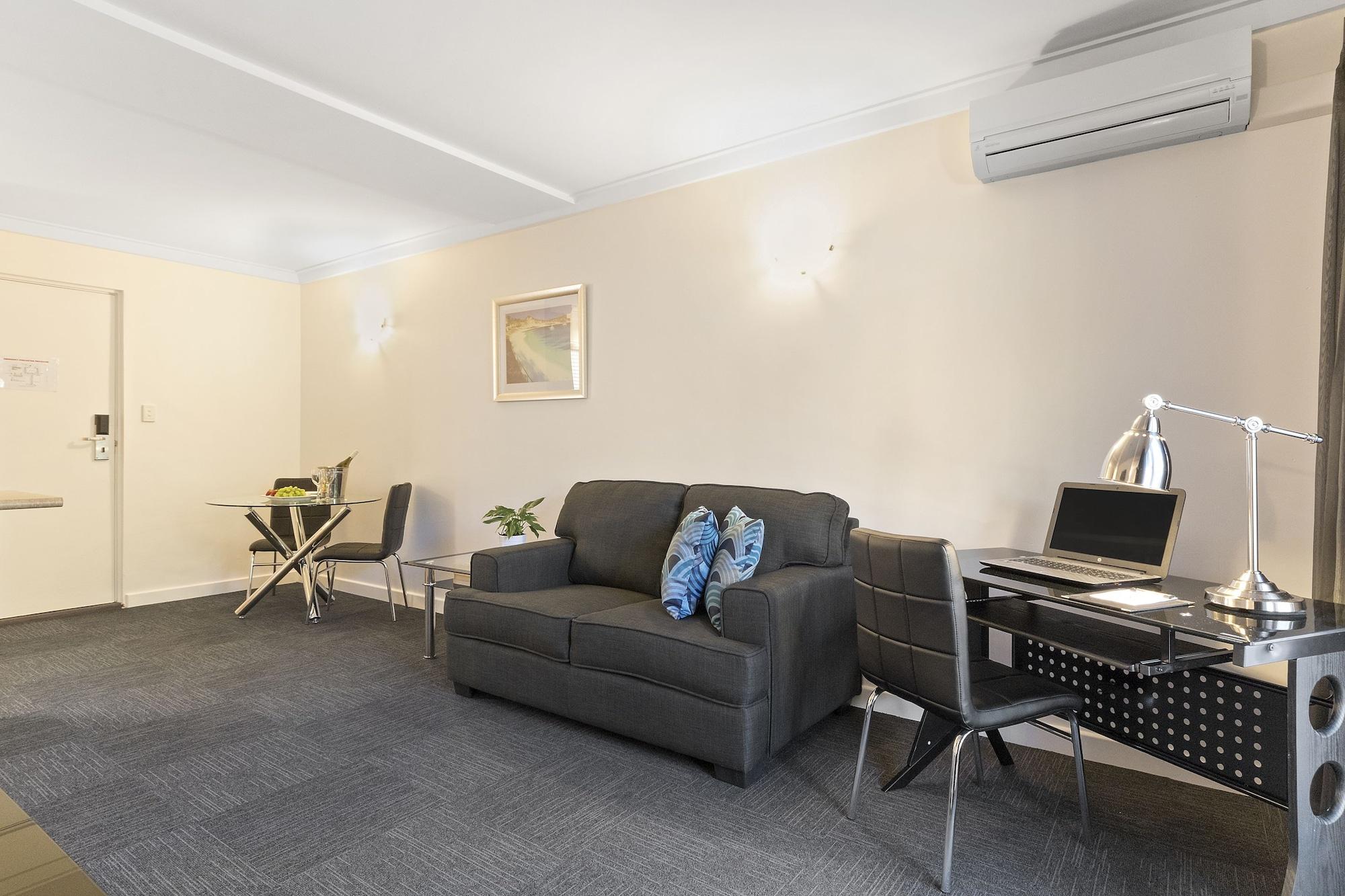 The Peninsula Riverside Serviced Aparthotel Perth