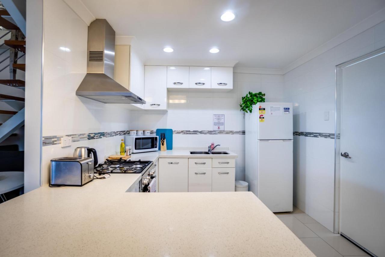 Holiday home 3 South Family Fun Sleeps6 Parking *