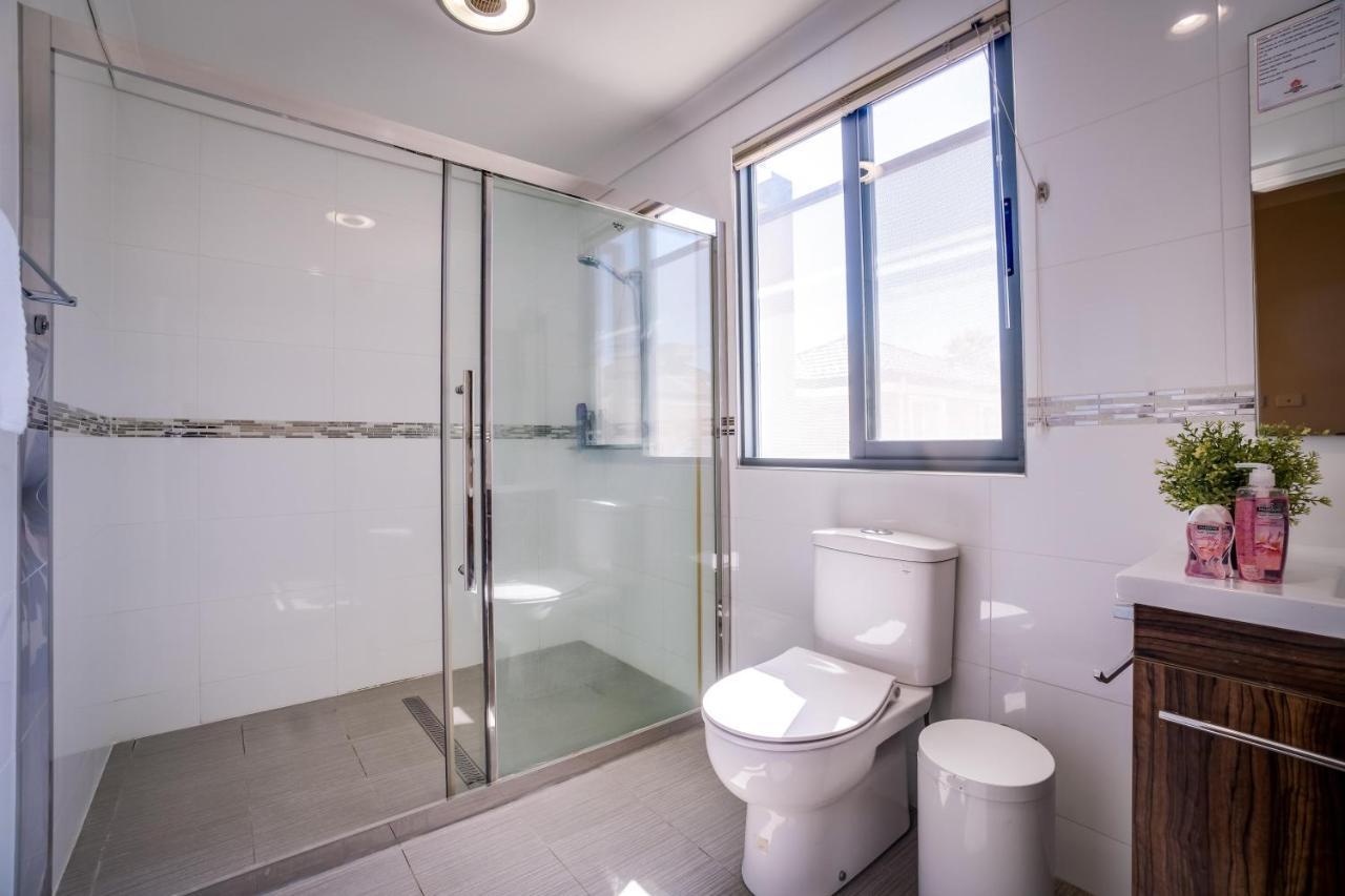 3 South Family Fun Sleeps6 Parking Holiday home Perth