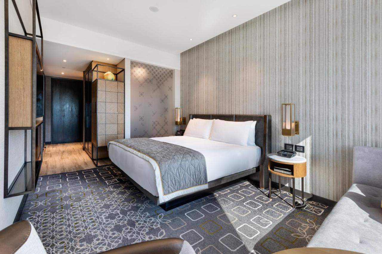 Intercontinental Centre By Ihg Hotel 5*