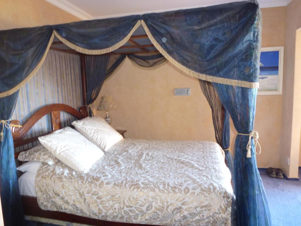 Beach Manor 4*