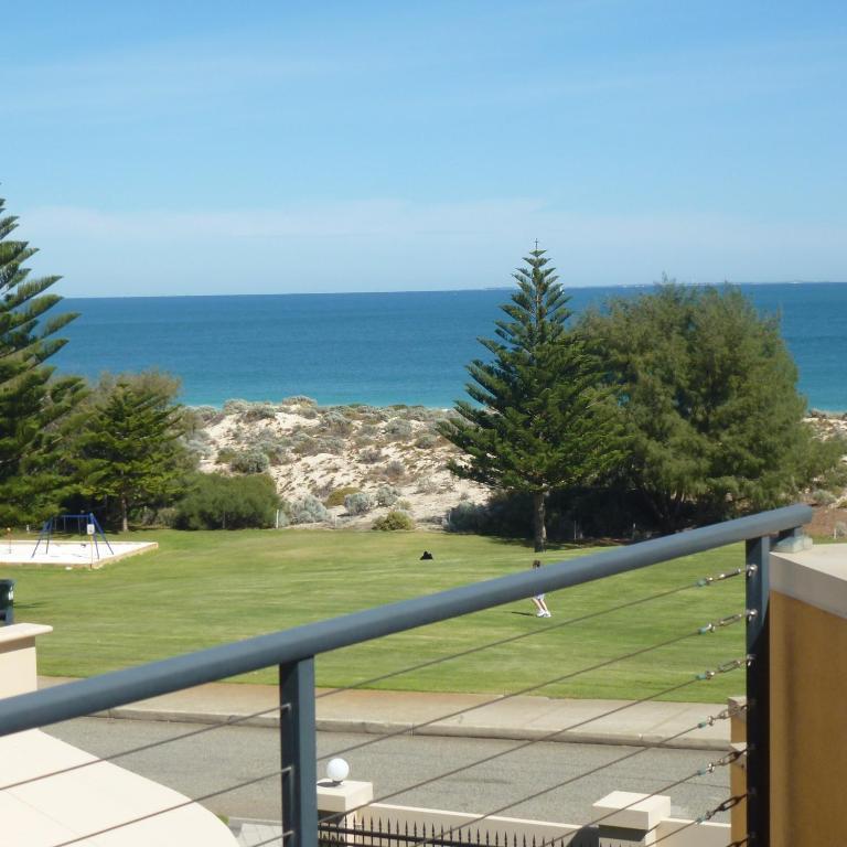 Beach Manor Hotel